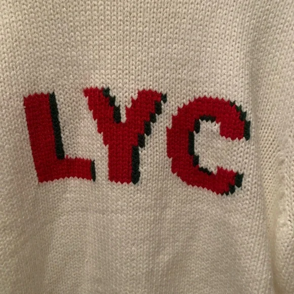 NWT Ellsworth & Ivey LYC White Cropped Sweater with Red and Green Stripes - Picture 2 of 6